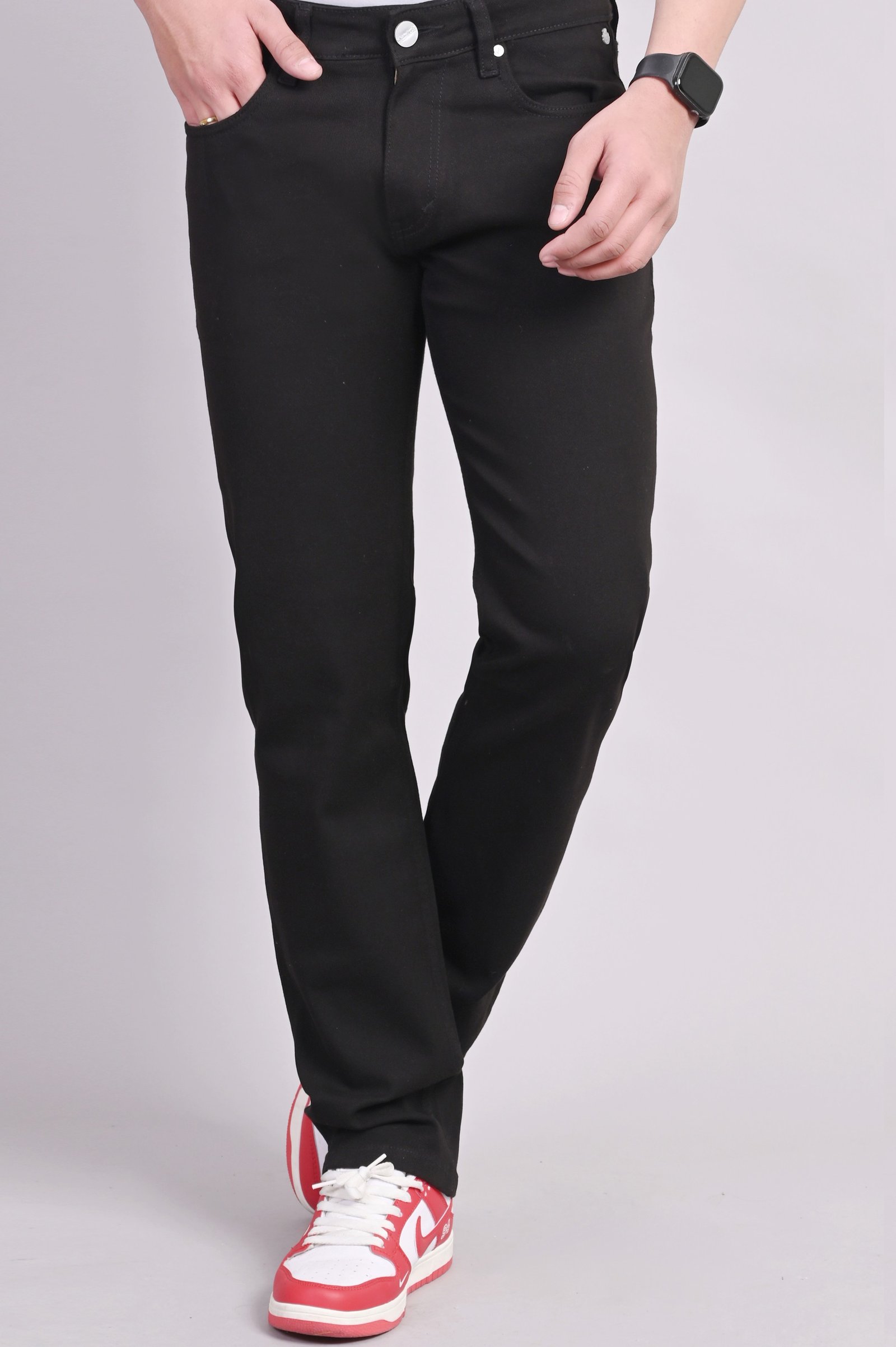 White Apple Narrow Fit Black Mid Rise Men Jeans